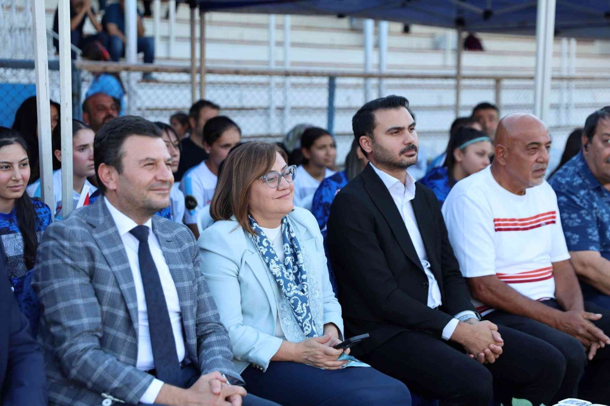 Türkiye'nin ilk Kadın Ampute Takımı Gazi Şehir'de!