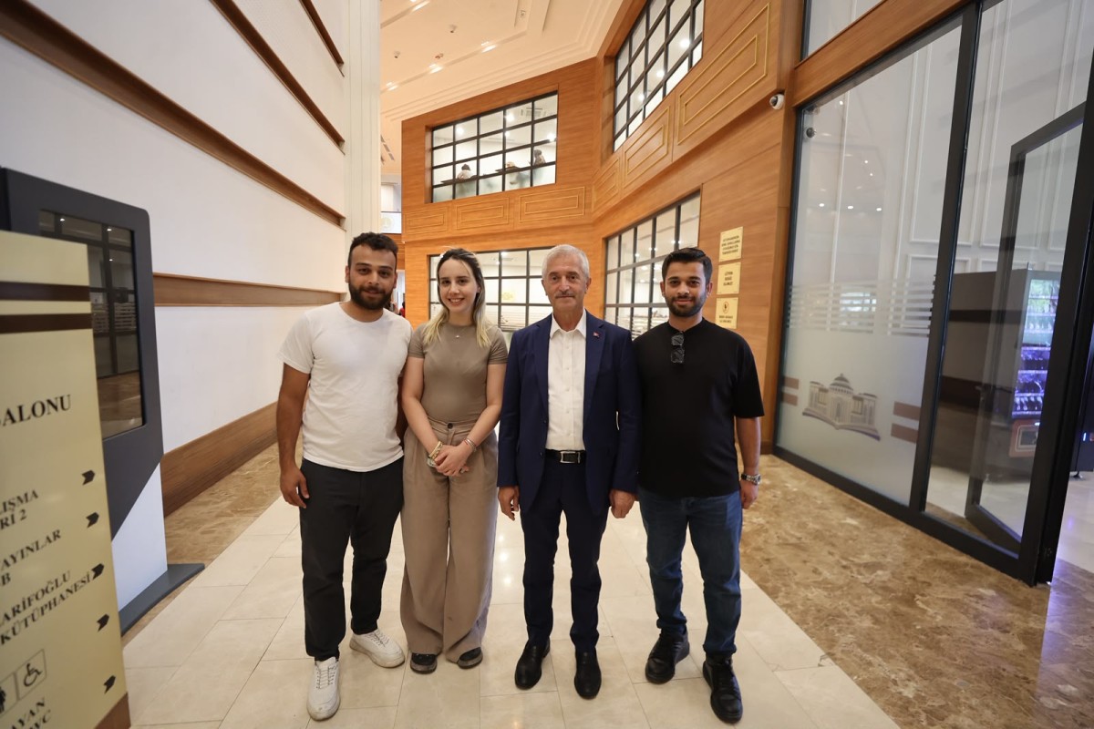 Tahmazoğlu: “Gençlerimizin her adımında yanlarındayız”